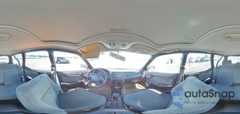 1999 Subaru Legacy L из США, поврежденный, VIN 4S3BK4355X7302452